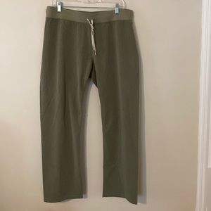 Figs Scrubs Women’s L- Olive Green